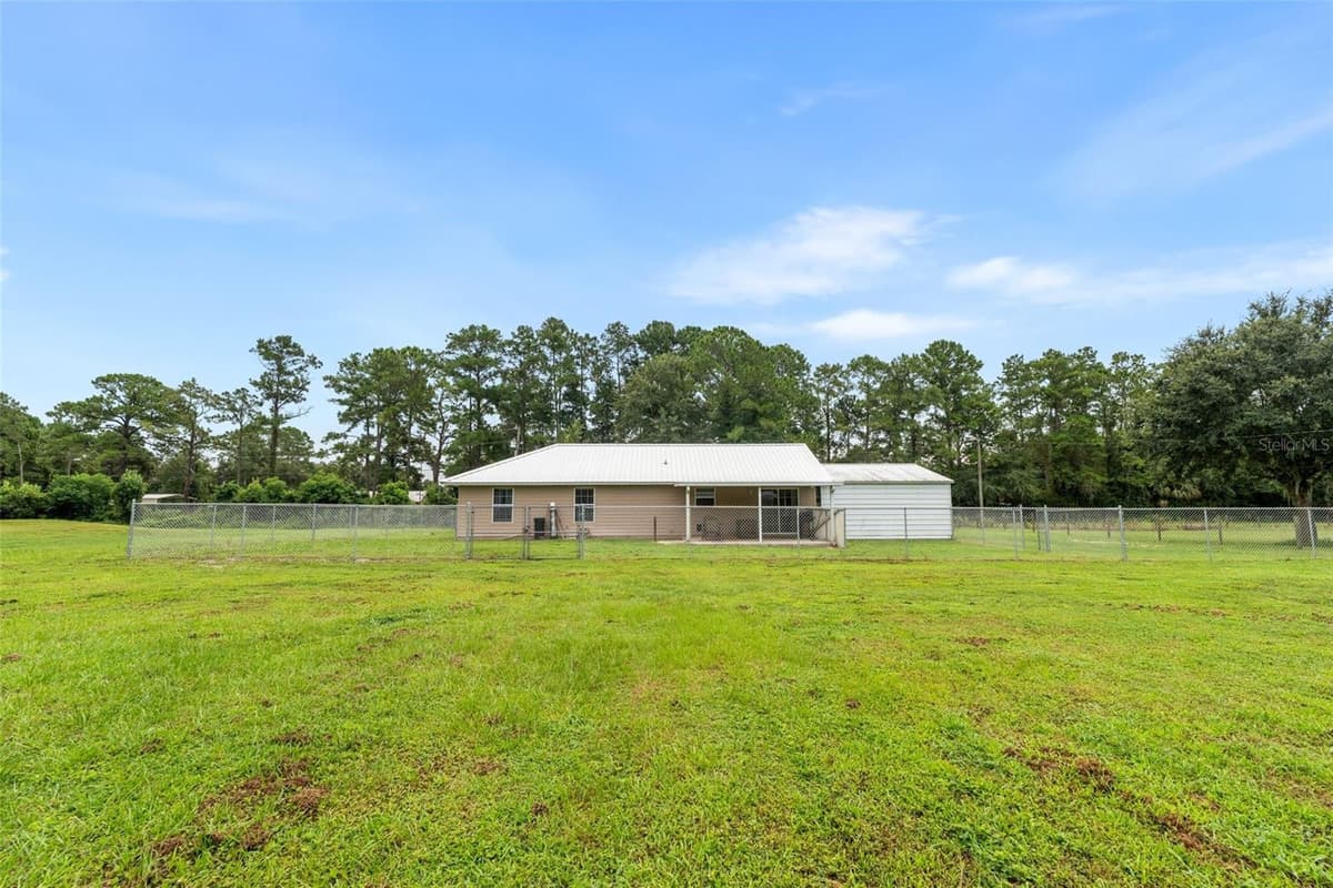 121 GECK ROAD — photo 37 of 46
