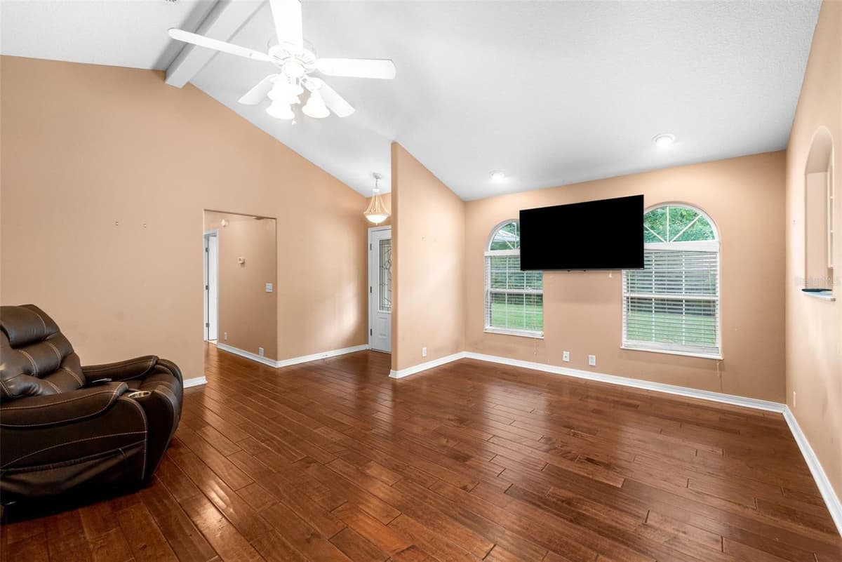 121 GECK ROAD — photo 8 of 46