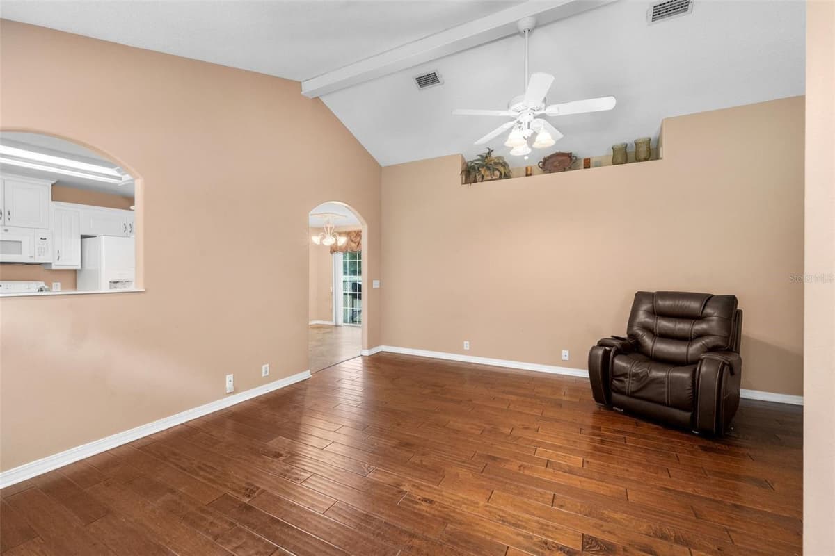 121 GECK ROAD — photo 6 of 46