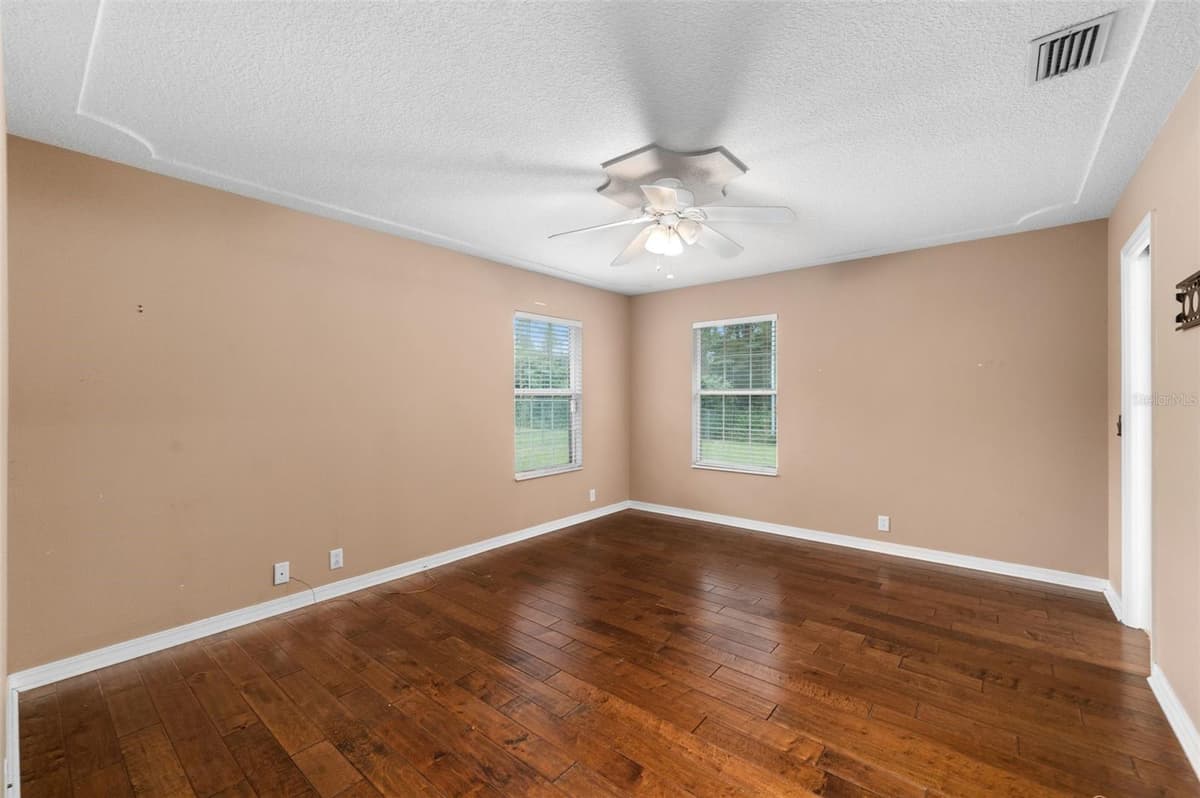 121 GECK ROAD — photo 16 of 46