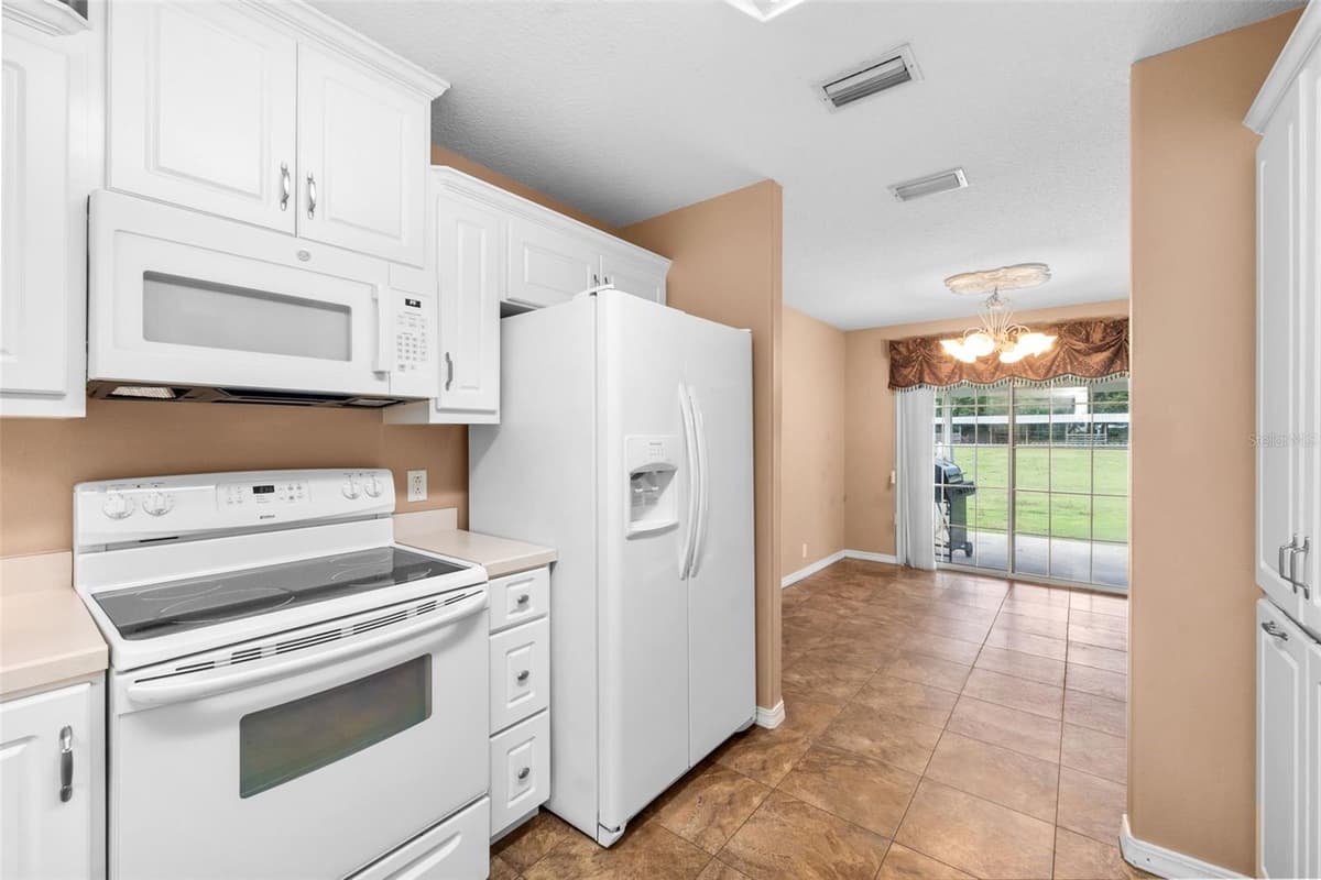121 GECK ROAD — photo 14 of 46