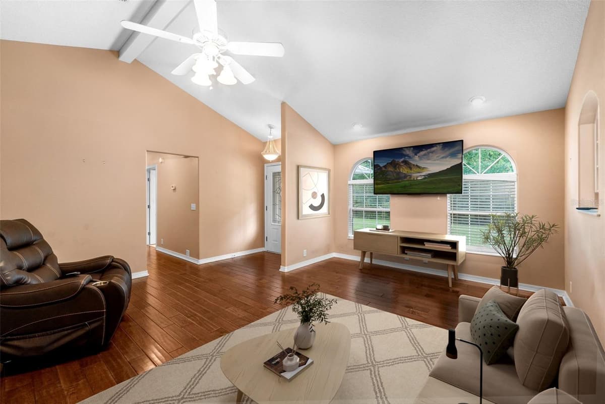121 GECK ROAD — photo 4 of 46