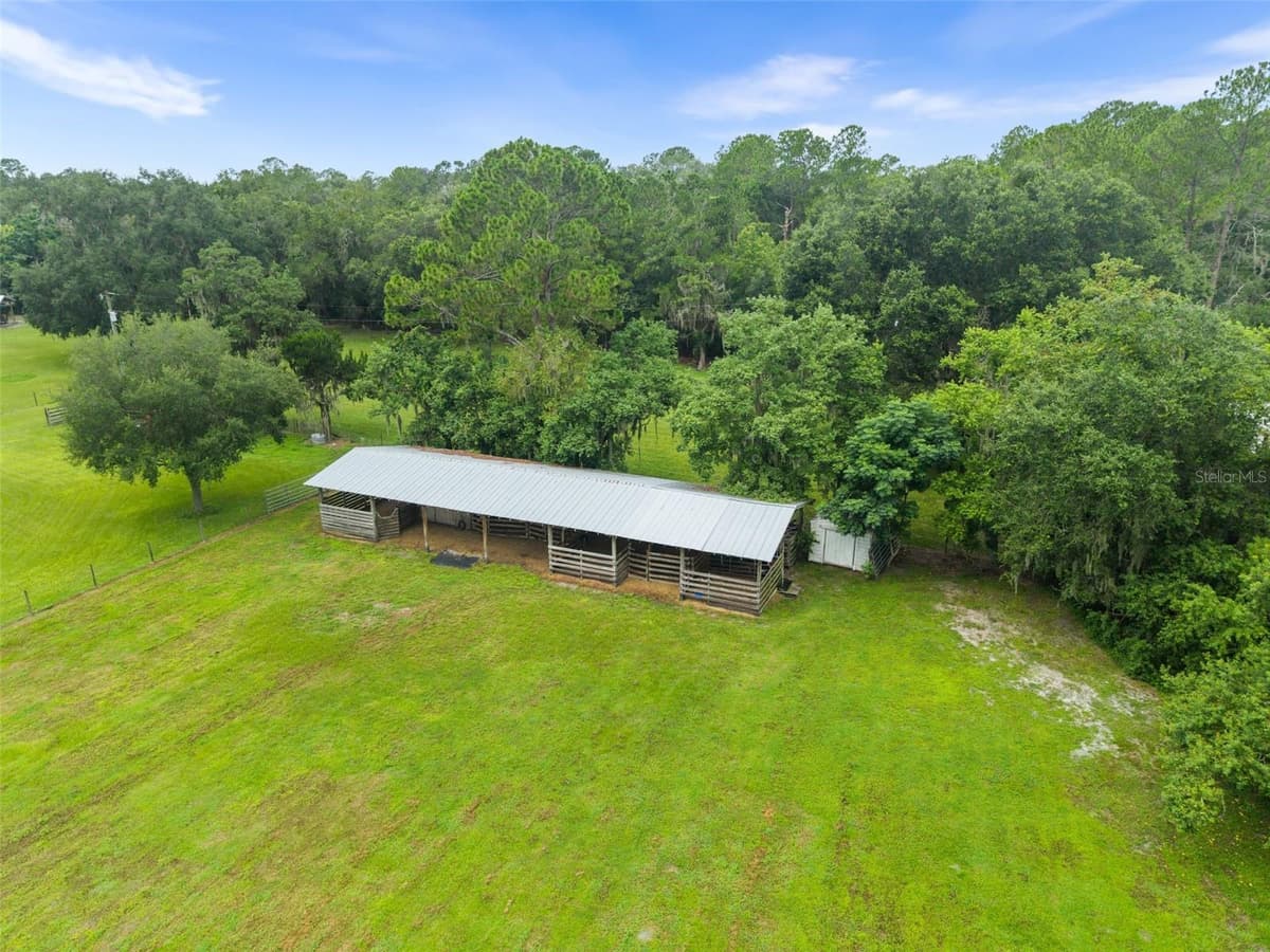 121 GECK ROAD — photo 38 of 46