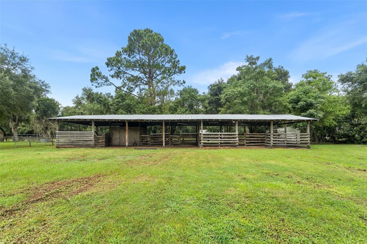 121 GECK ROAD — photo 36 of 46