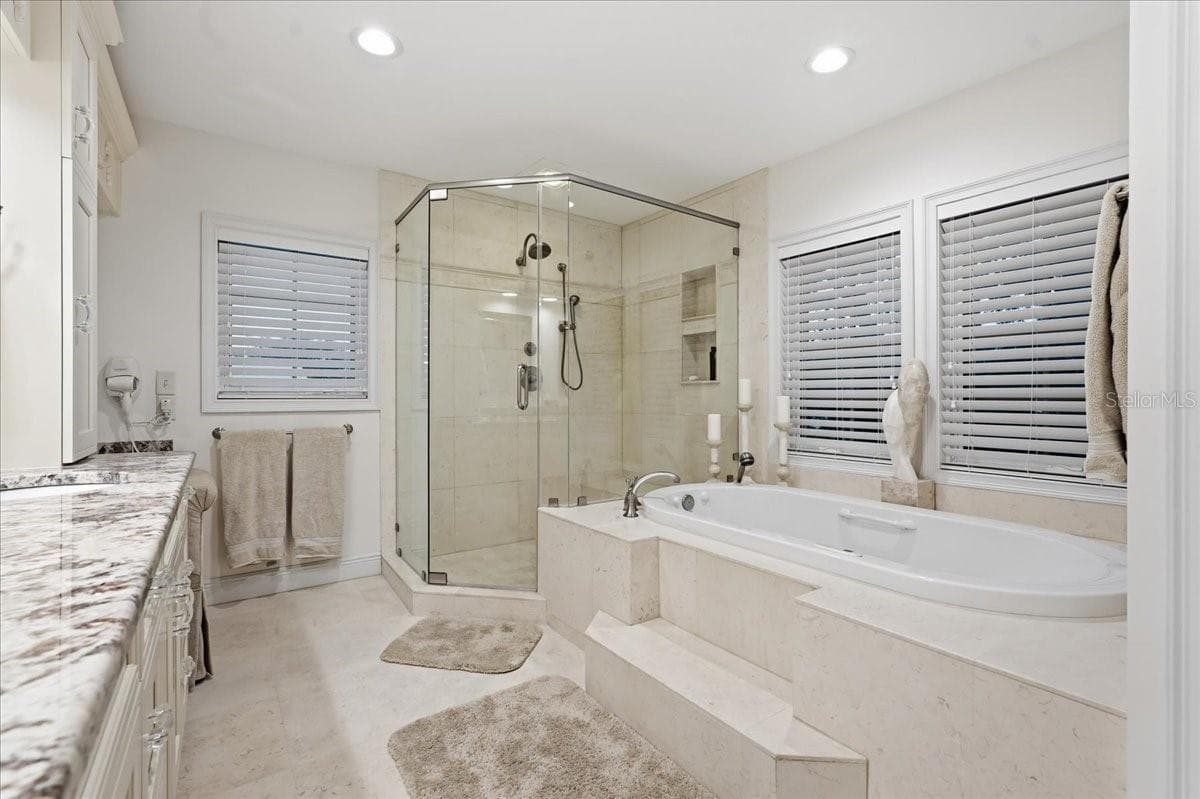 89 MARTINIQUE AVENUE — photo 21 of 42