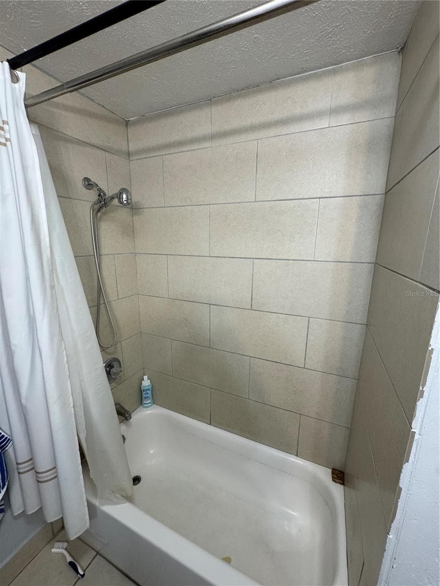 4003 WOODFERN DRIVE — photo 13 of 14