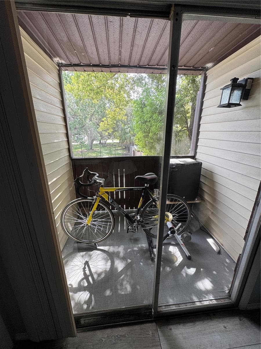 4003 WOODFERN DRIVE — photo 10 of 14