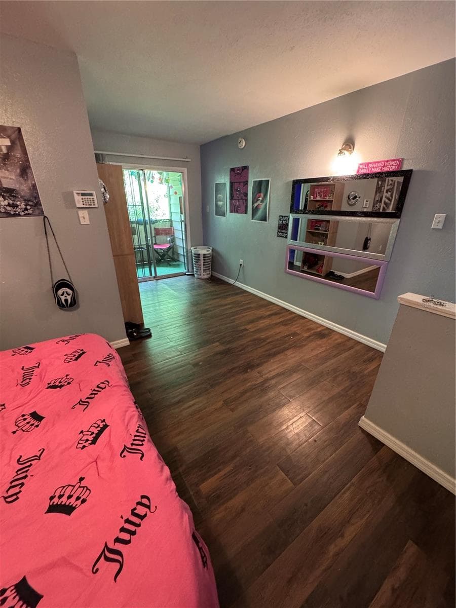 1800 WARRINGWOOD DRIVE — photo 11 of 17