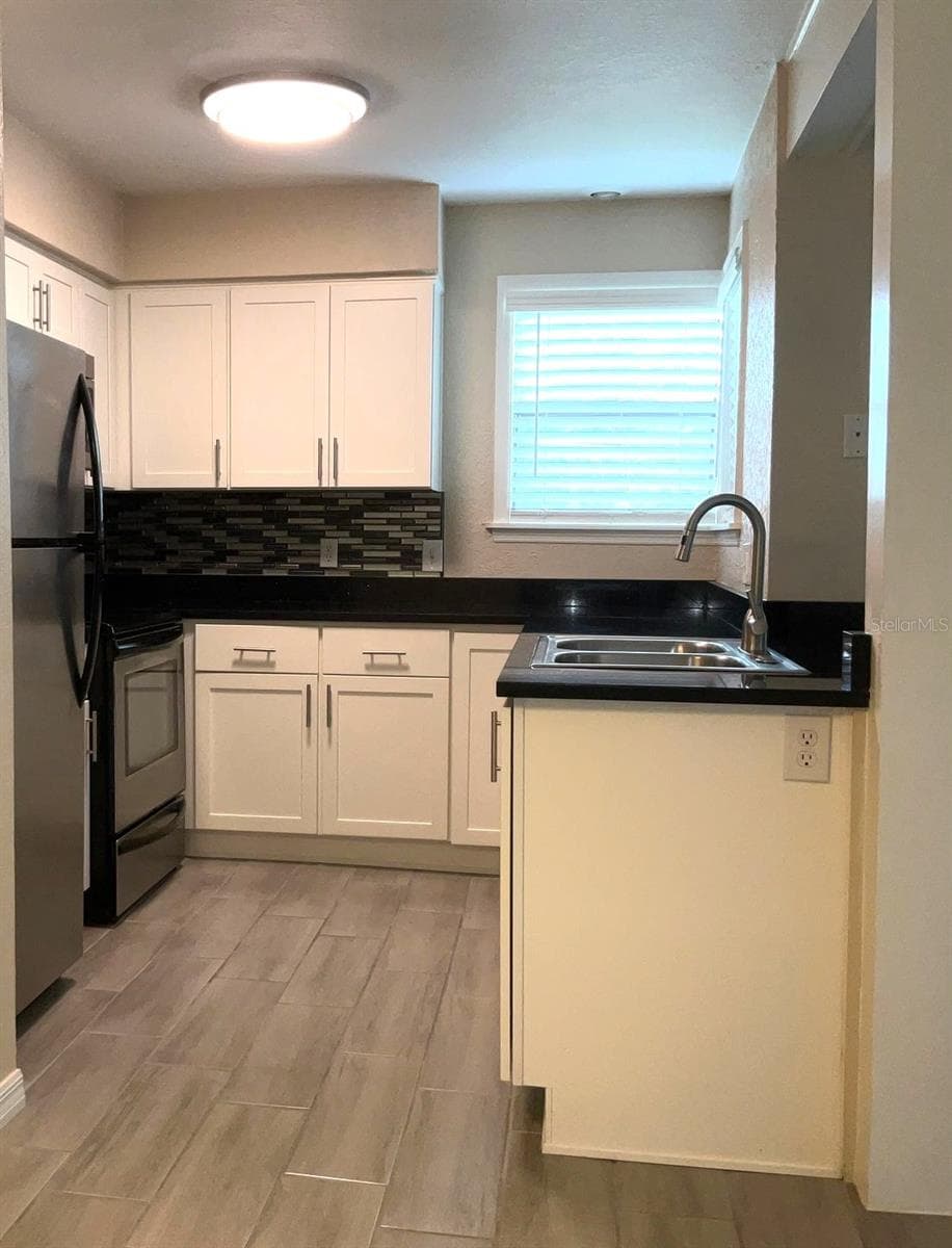 3014 ANTIQUE OAKS CIRCLE — photo 14 of 29