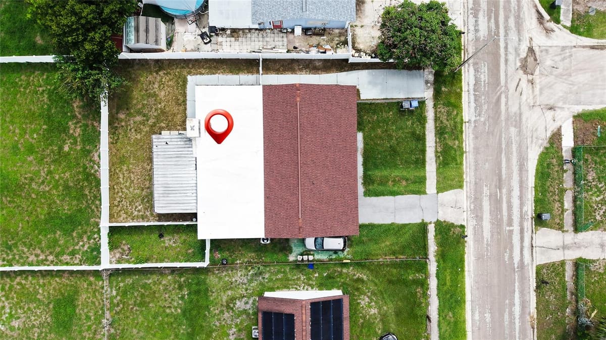 7018 GLENVIEW DRIVE — photo 42 of 44
