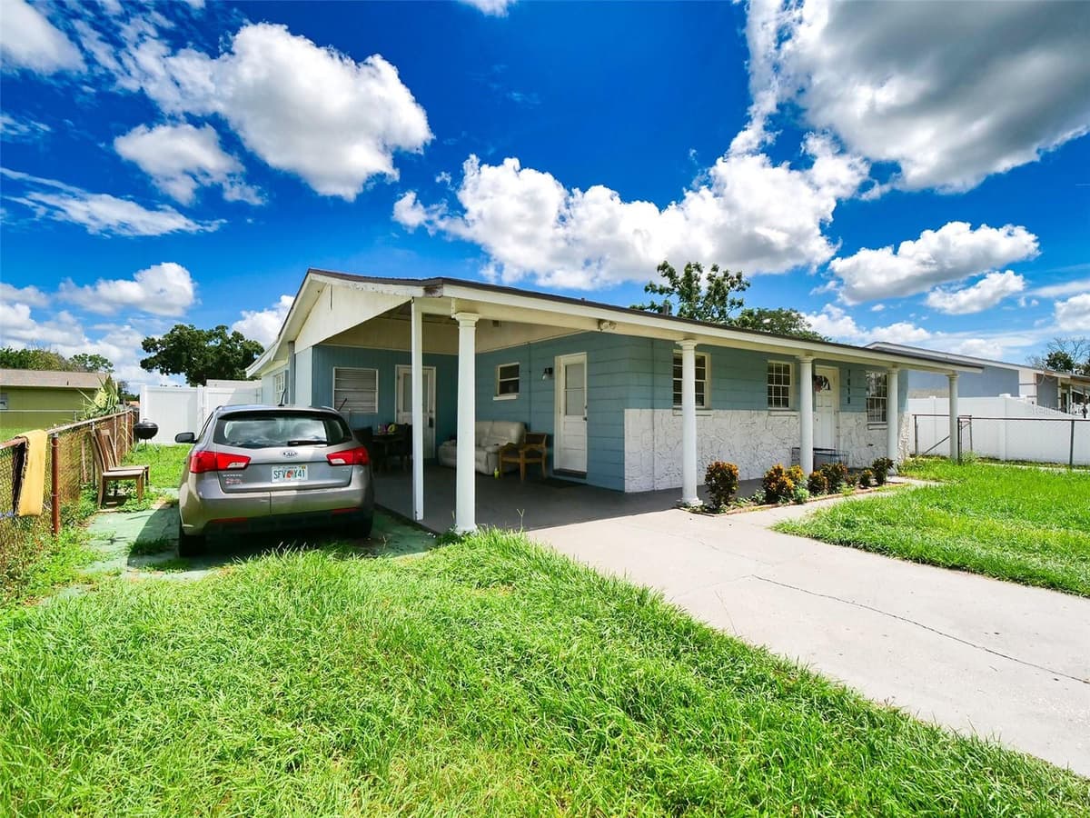 7018 GLENVIEW DRIVE — photo 4 of 44