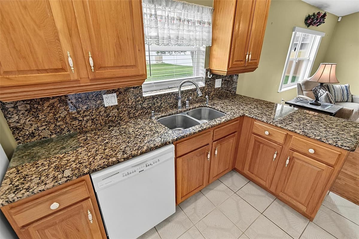 6 WILMONT PLACE — photo 15 of 63