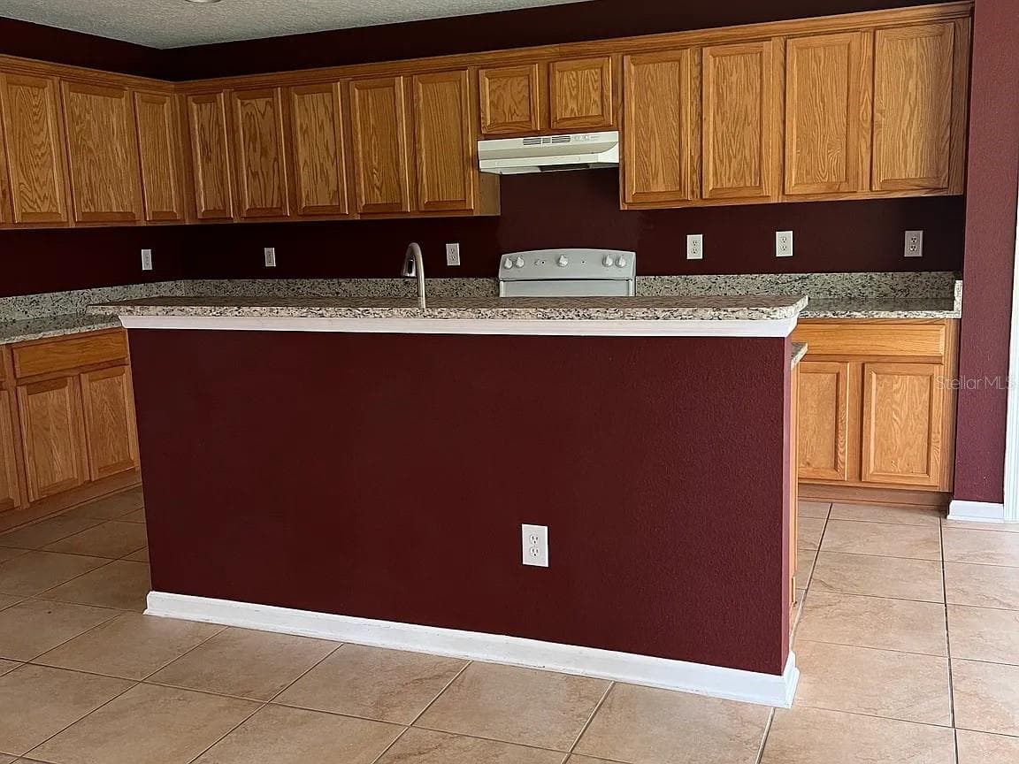 70 ROLLINS LANE — photo 3 of 20