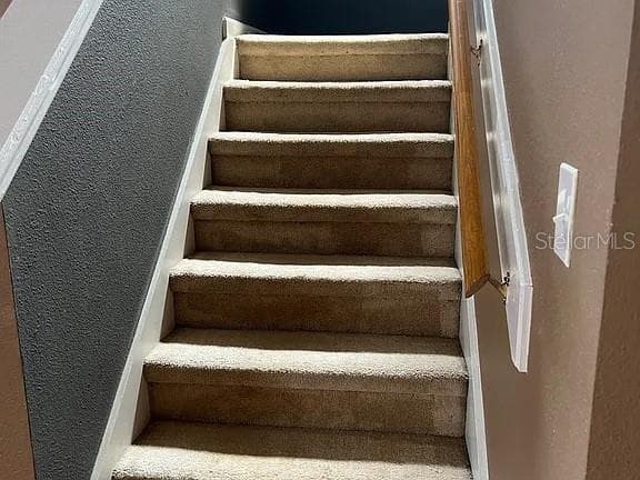 70 ROLLINS LANE — photo 6 of 20