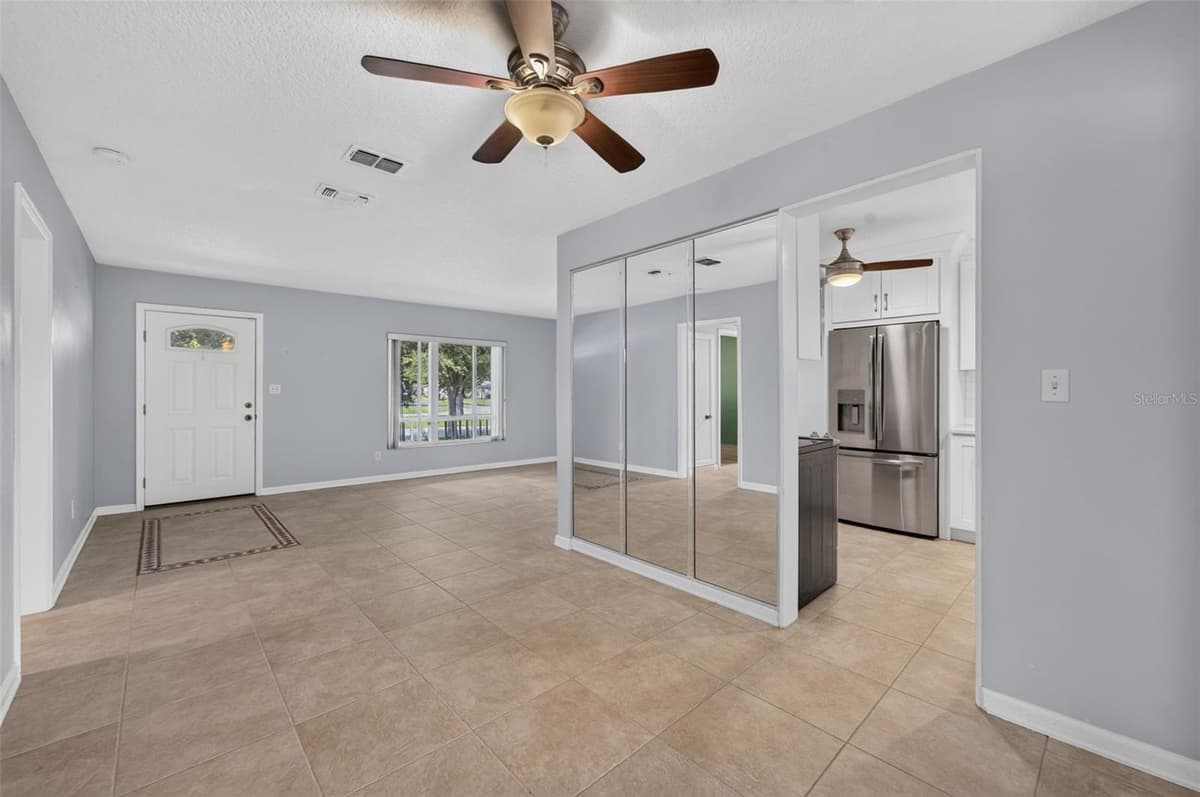 2641 CARVELL COURT — photo 10 of 38
