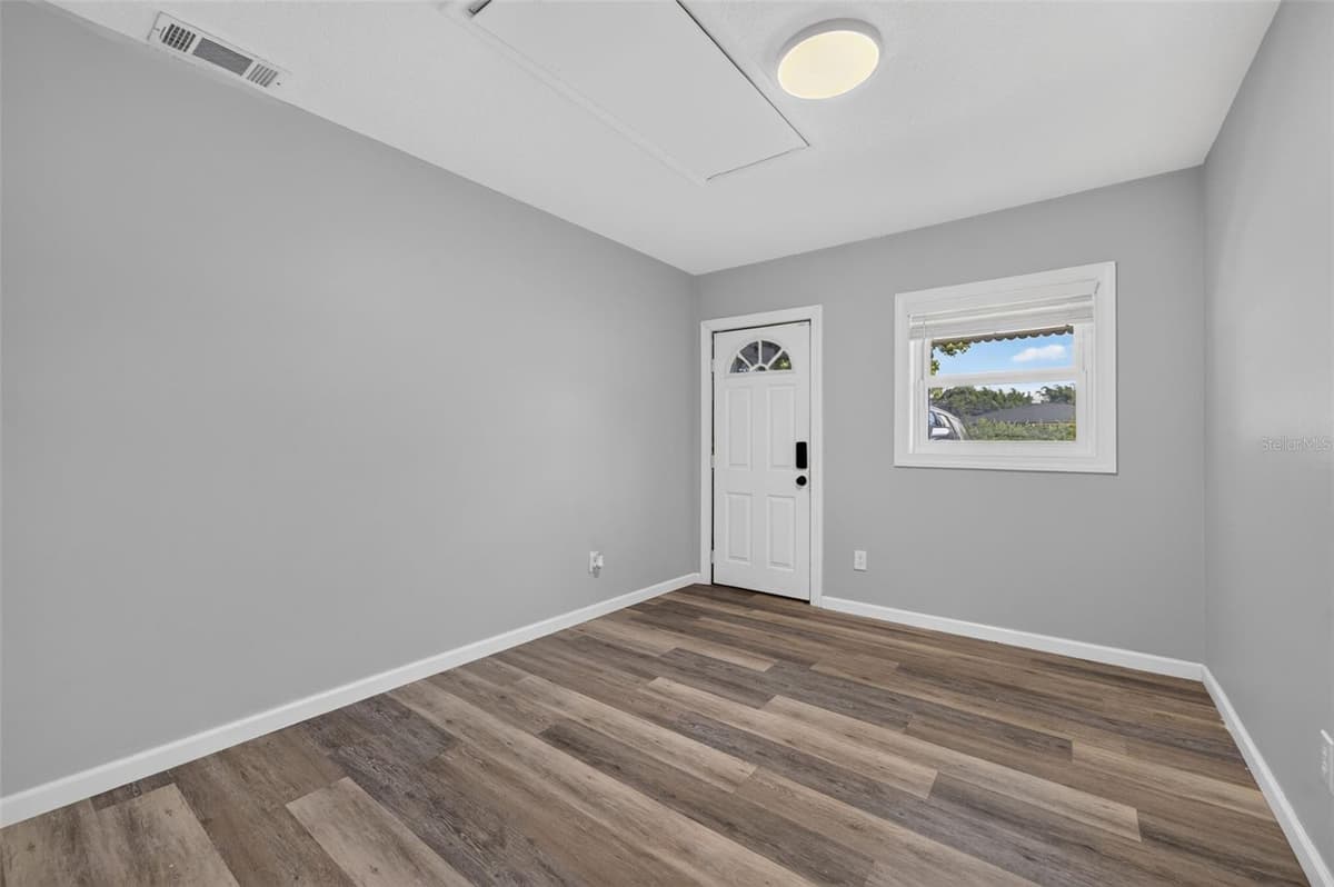 2641 CARVELL COURT — photo 28 of 38