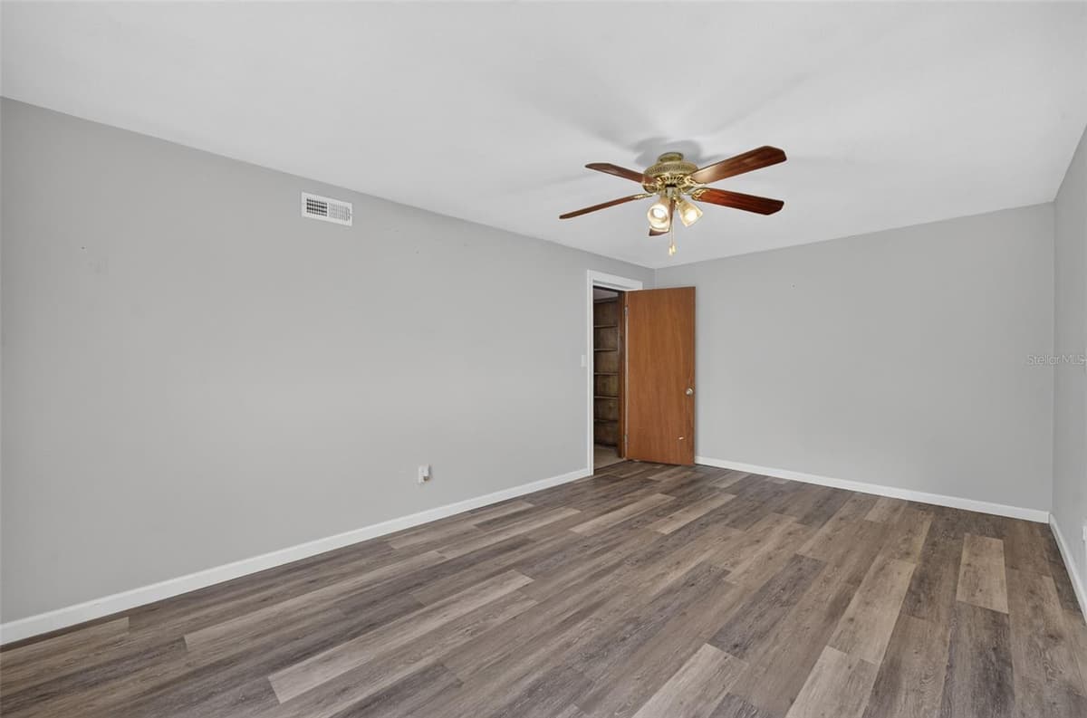 2641 CARVELL COURT — photo 20 of 38
