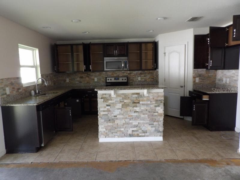 11301 BRIGHTON KNOLL LOOP — photo 3 of 13