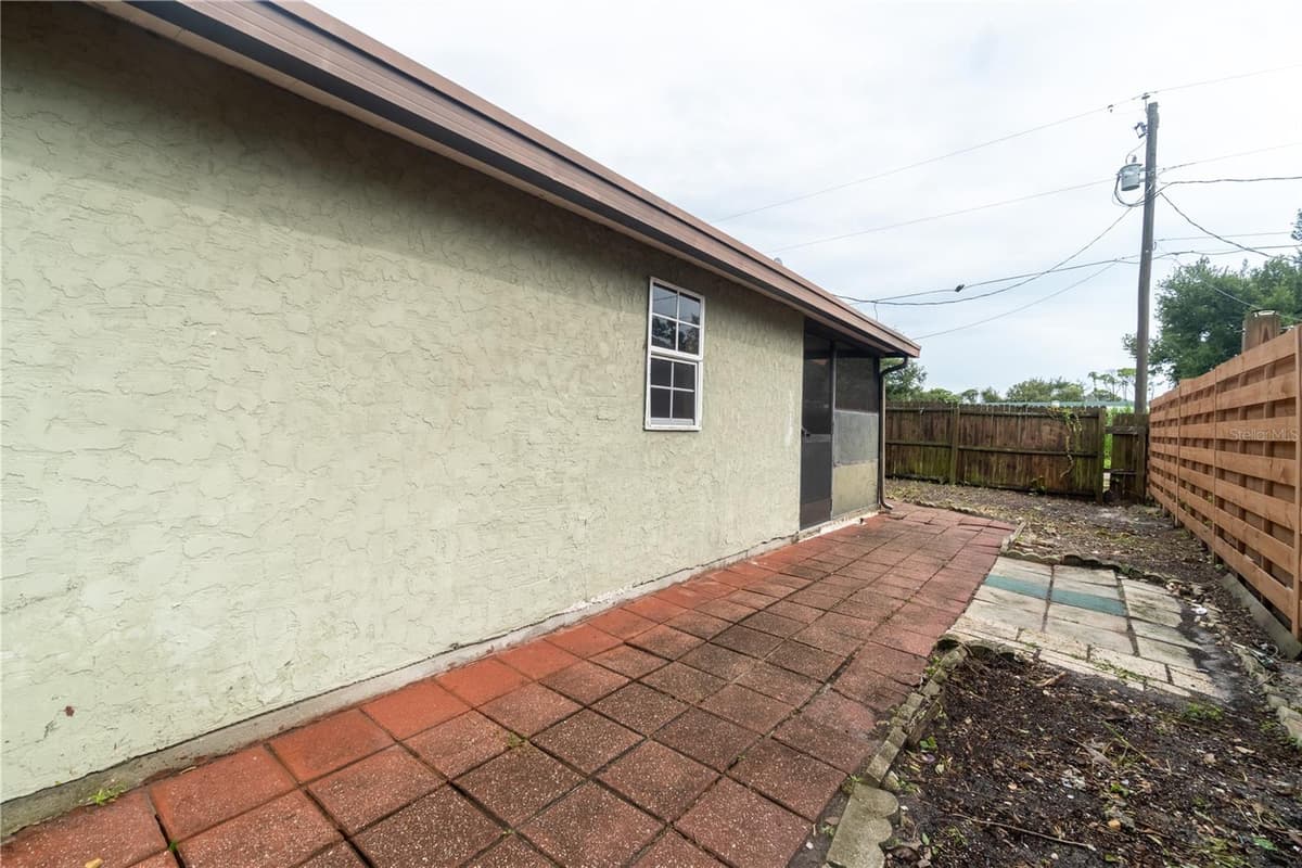 2227 BENSON STREET — photo 32 of 40