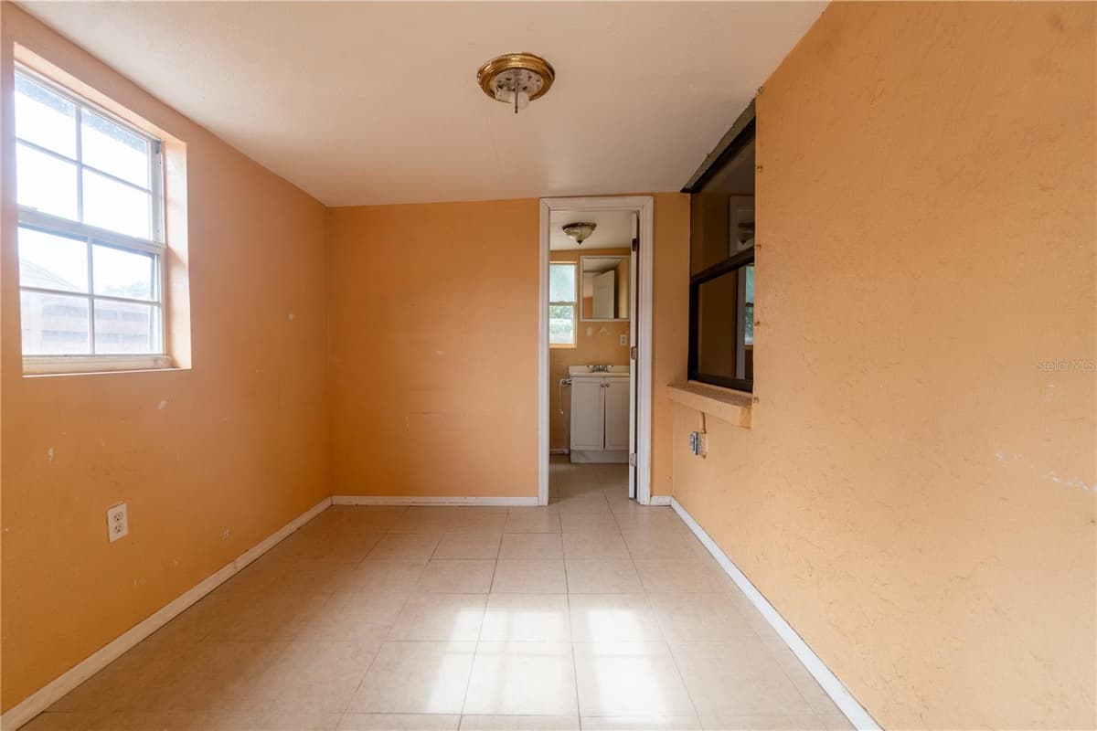 2227 BENSON STREET — photo 36 of 40