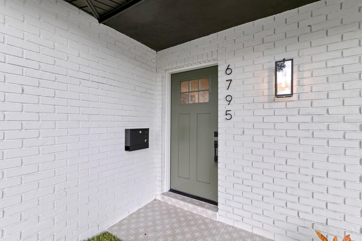 6795 14TH STREET — photo 3 of 24
