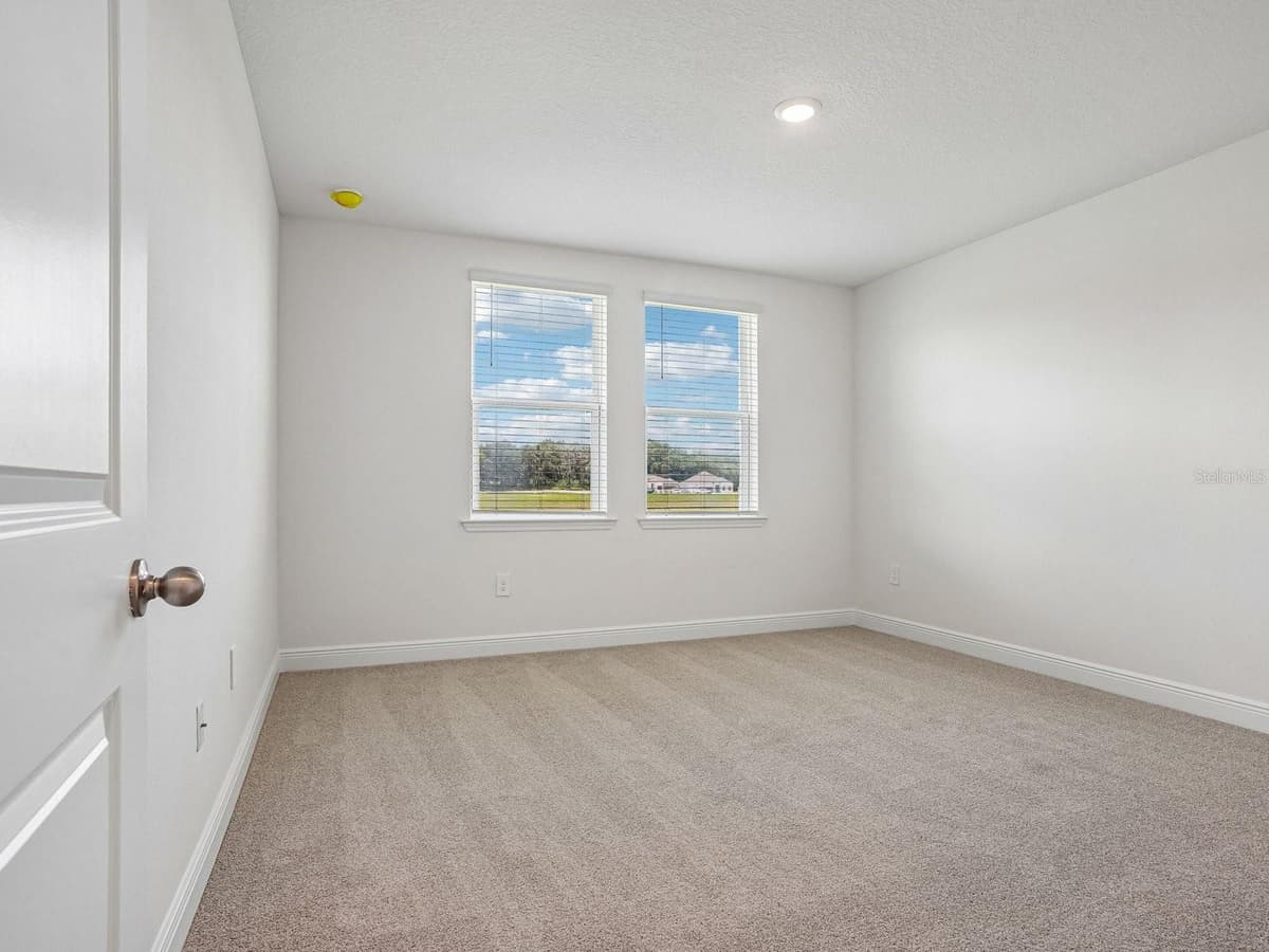 3389 LINGER LANE — photo 8 of 10
