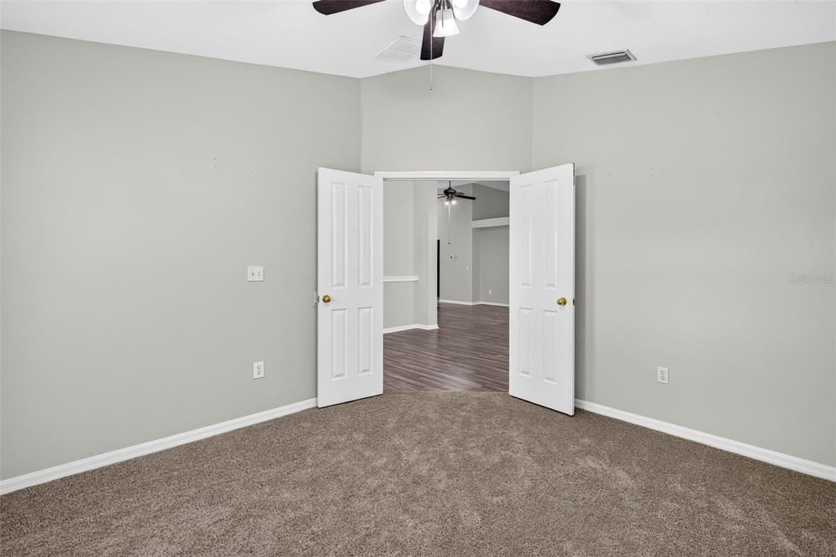 2605 VALENCIA GROVE DRIVE — photo 9 of 50