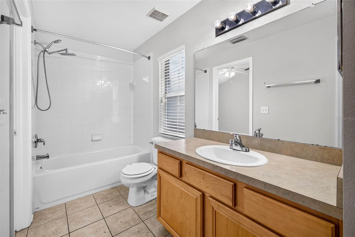 2605 VALENCIA GROVE DRIVE — photo 38 of 50
