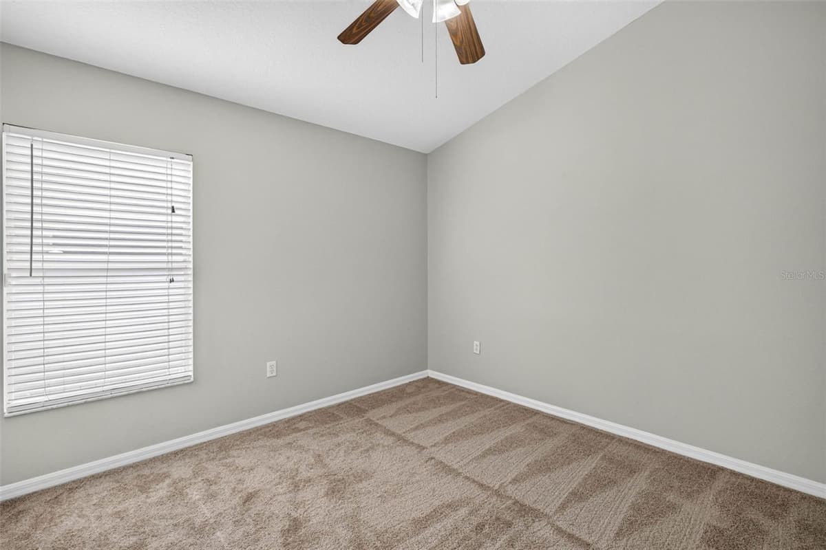 2605 VALENCIA GROVE DRIVE — photo 39 of 50