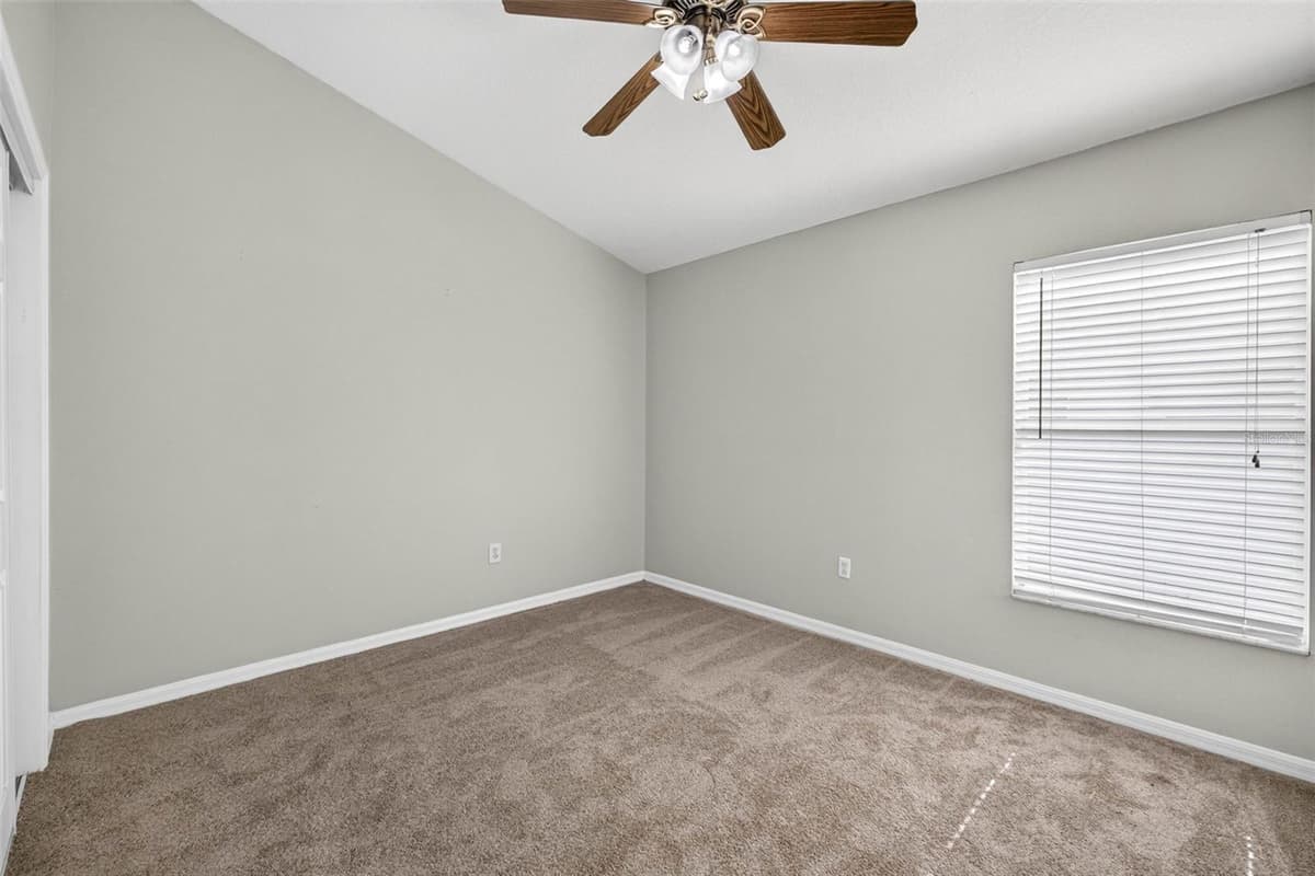 2605 VALENCIA GROVE DRIVE — photo 43 of 50