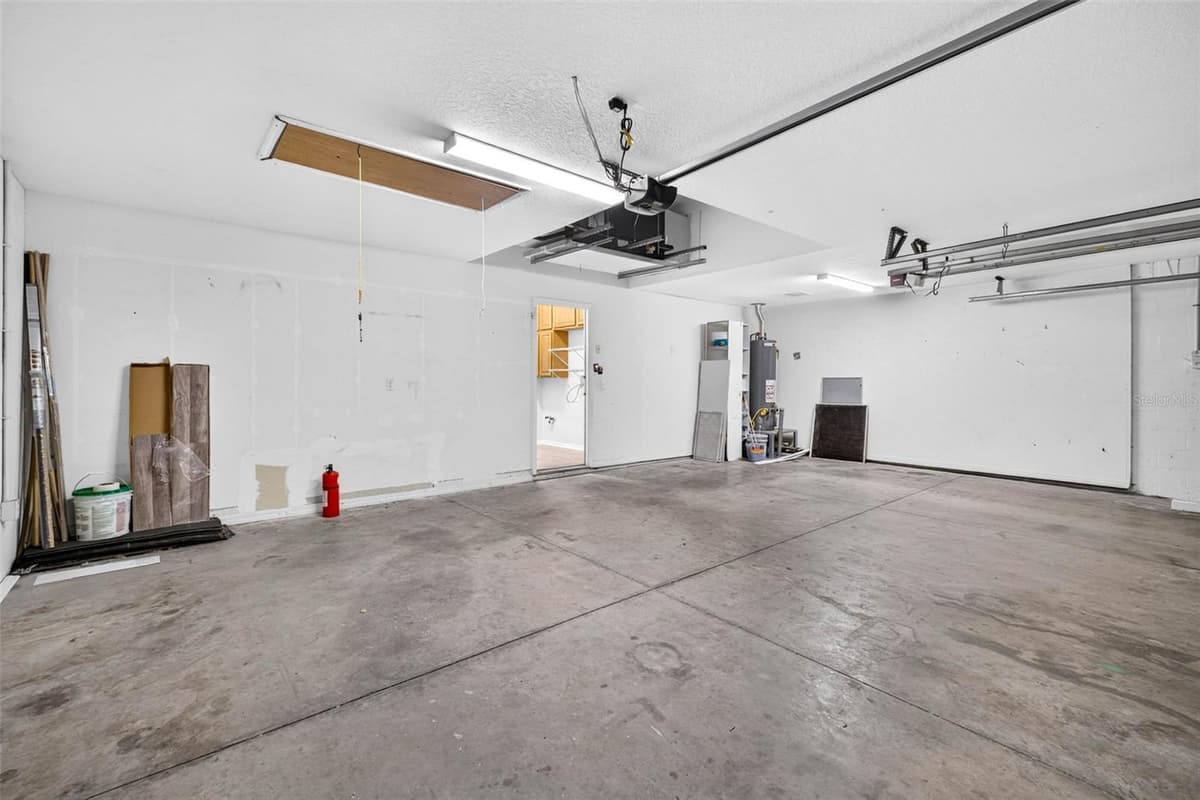 2605 VALENCIA GROVE DRIVE — photo 47 of 50