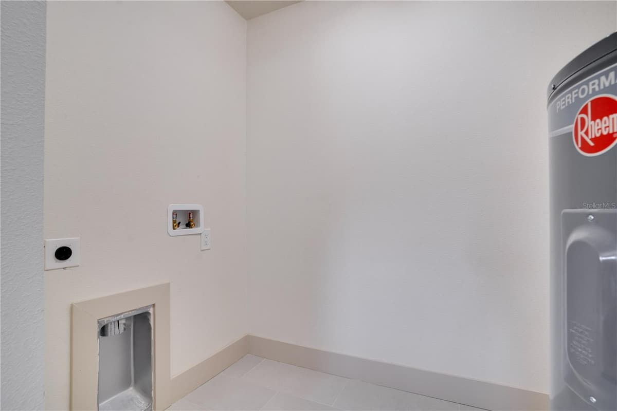 4201 55TH AVENUE — photo 23 of 31