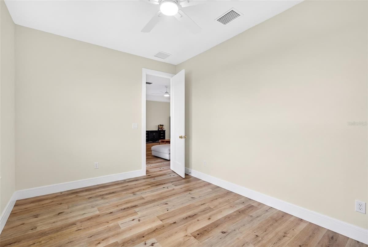 7309 BUSTED OAKS WAY — photo 36 of 57
