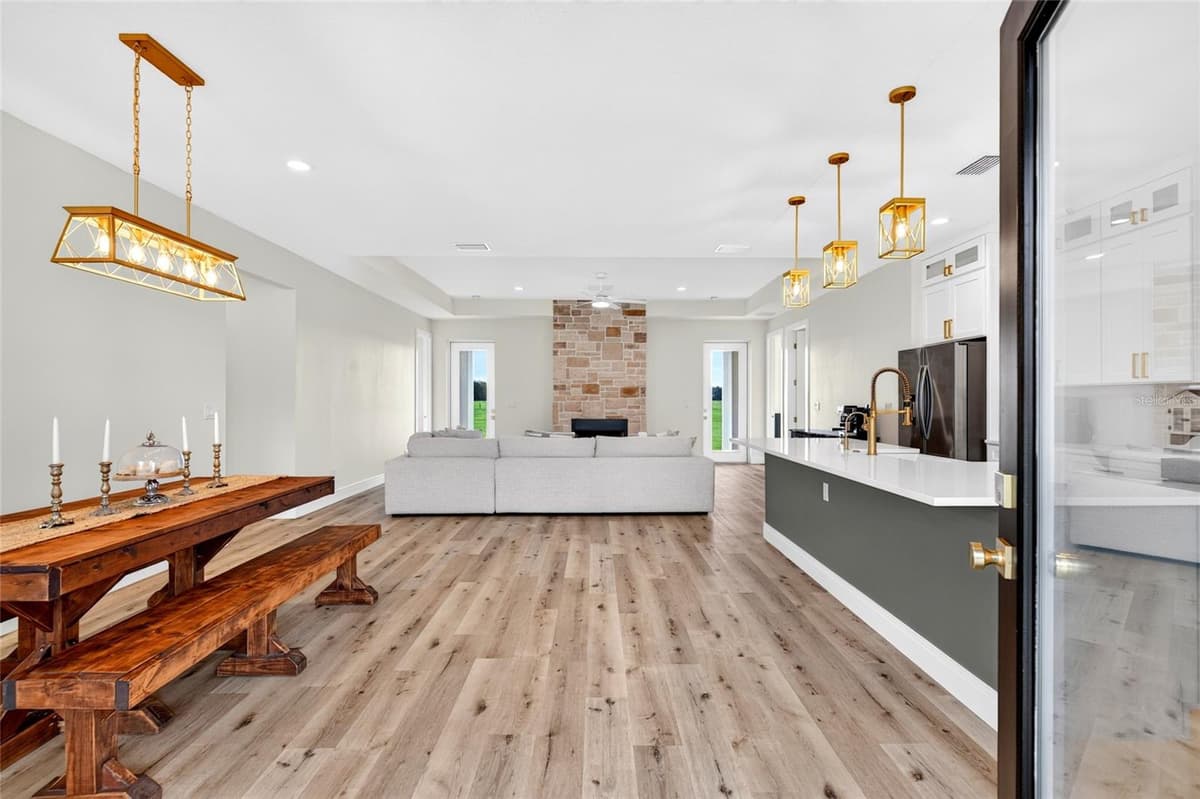 7309 BUSTED OAKS WAY — photo 5 of 57