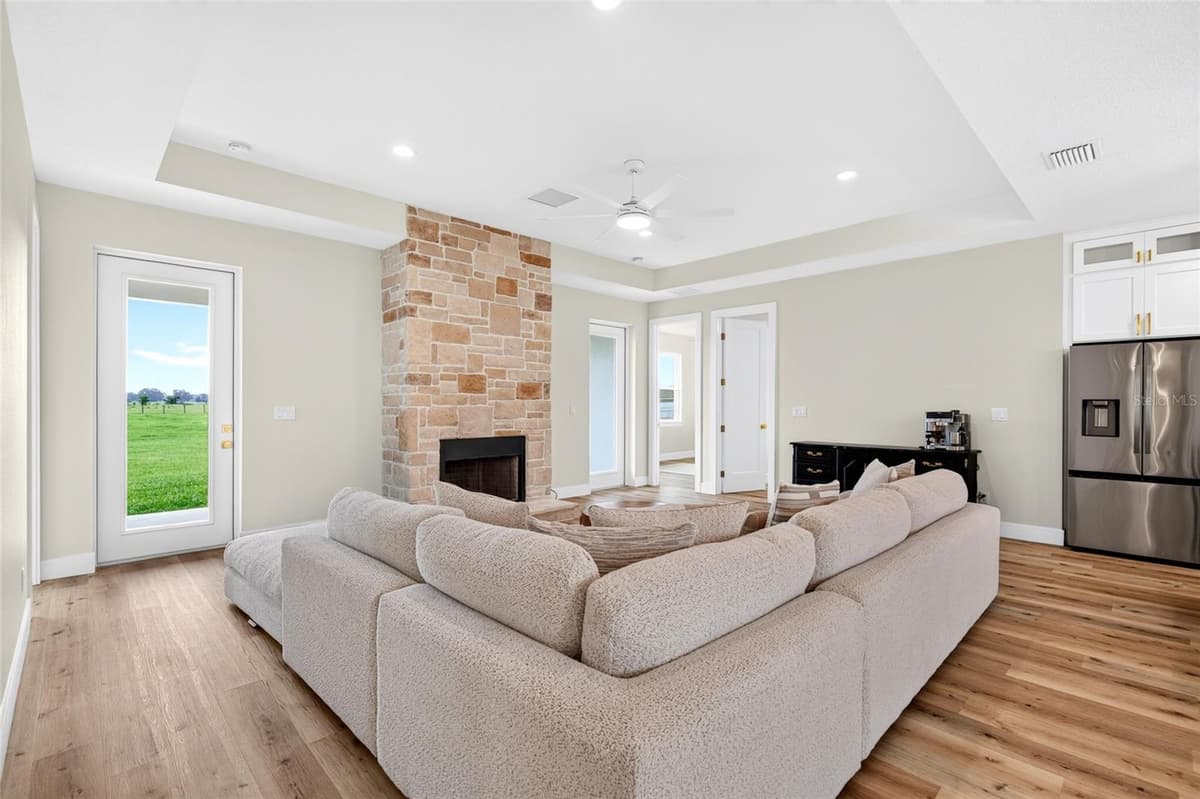 7309 BUSTED OAKS WAY — photo 19 of 57