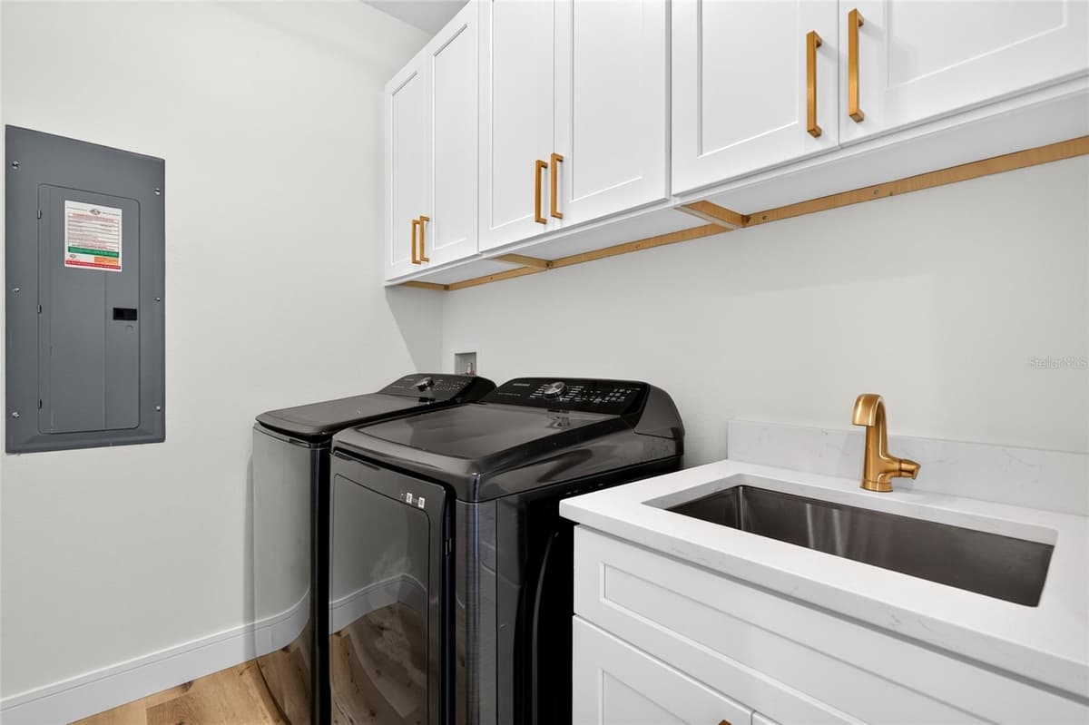 7309 BUSTED OAKS WAY — photo 46 of 57