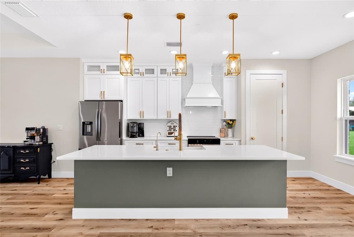 7309 BUSTED OAKS WAY — photo 11 of 57