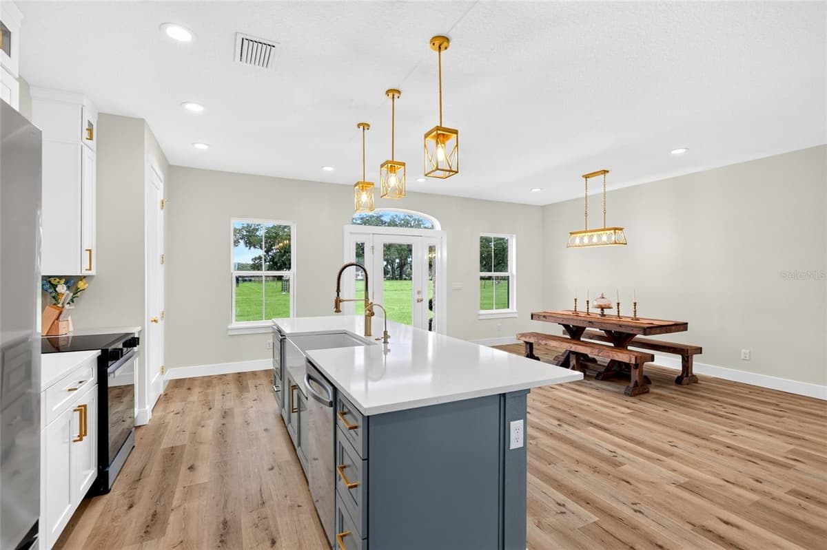 7309 BUSTED OAKS WAY — photo 16 of 57