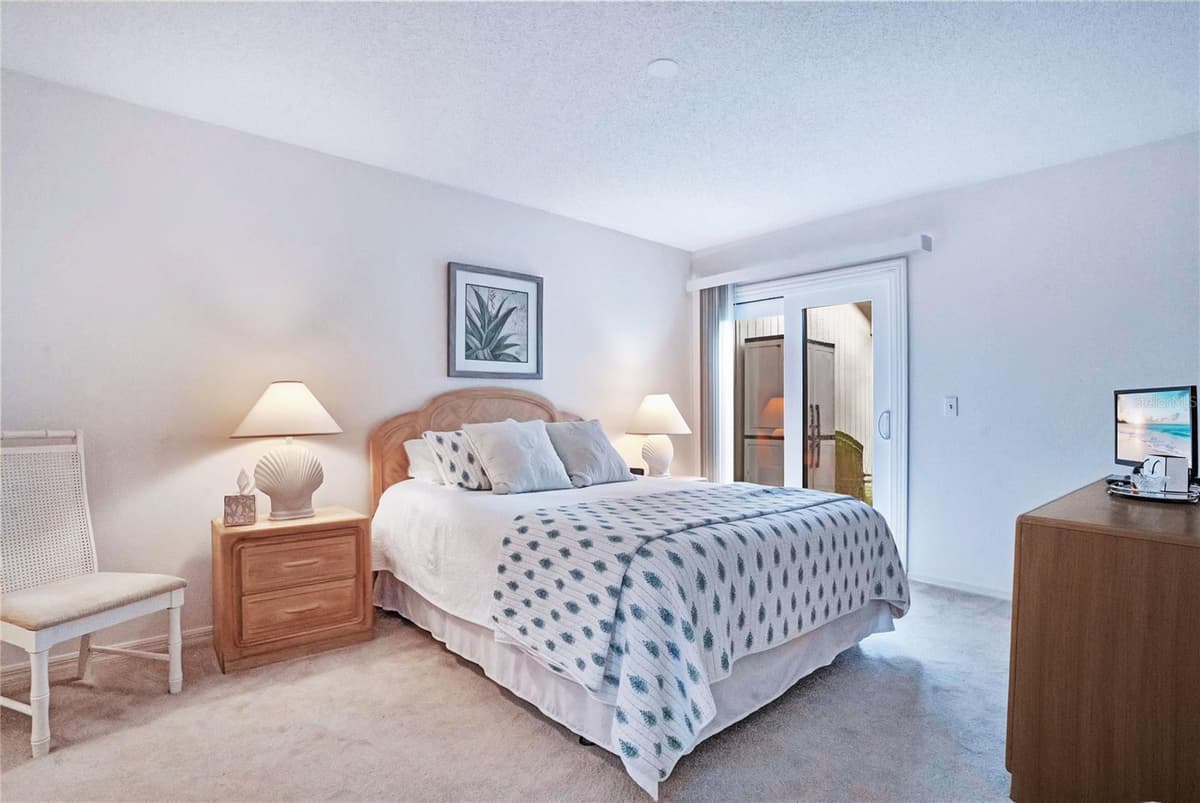 4229 SEA MIST DRIVE — photo 17 of 35