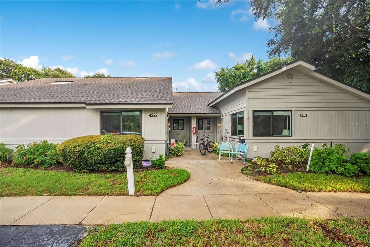 4229 SEA MIST DRIVE — photo 2 of 35