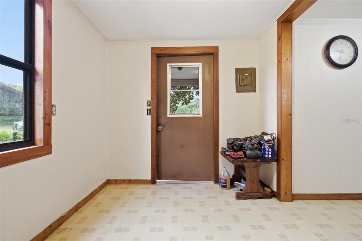 9299 WEATHERLY ROAD — photo 7 of 23