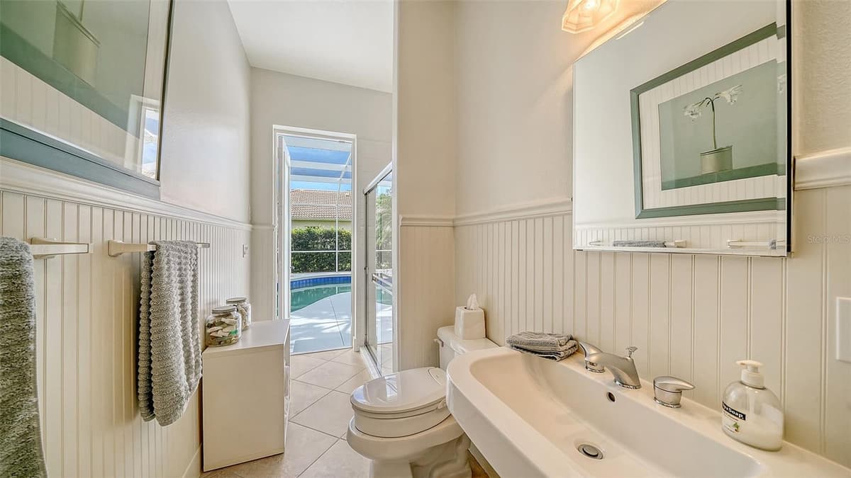 5325 ANTHONY LANE — photo 17 of 61