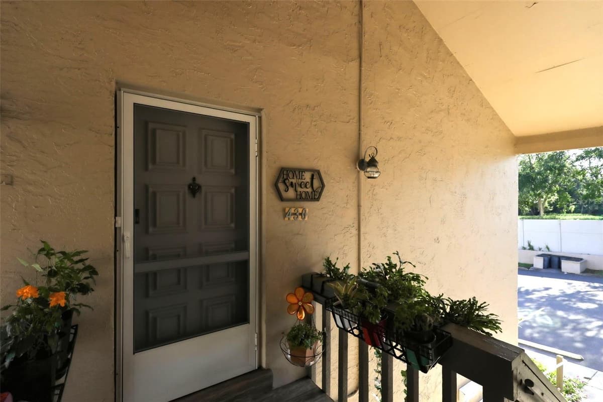 430 WINDMEADOWS STREET — photo 5 of 23