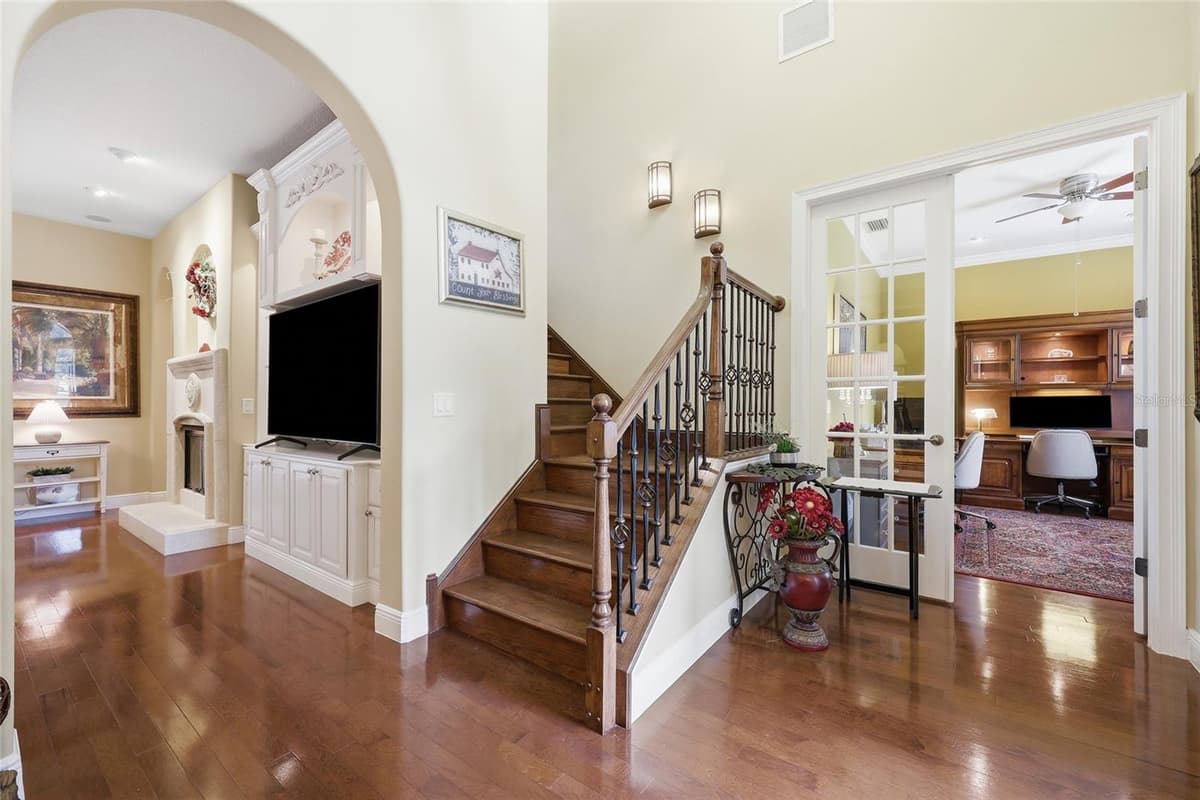 315 BLUE WATER EDGE DRIVE — photo 36 of 60