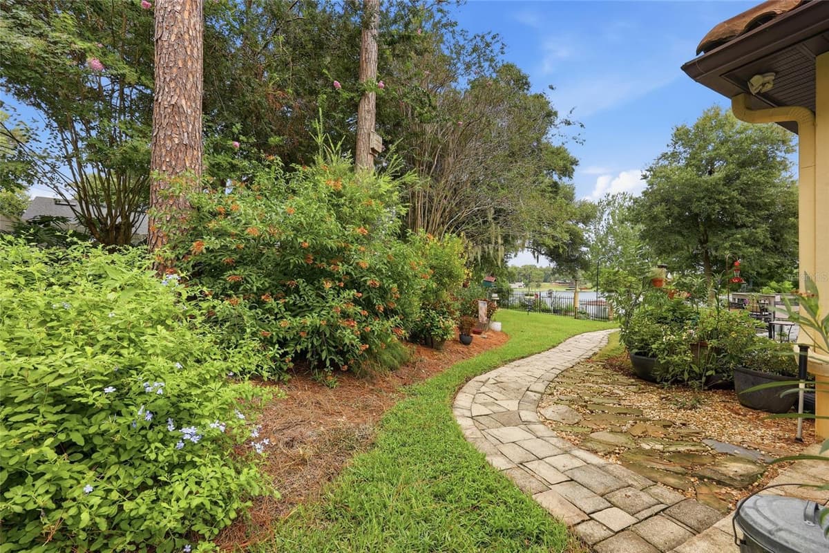 315 BLUE WATER EDGE DRIVE — photo 46 of 60