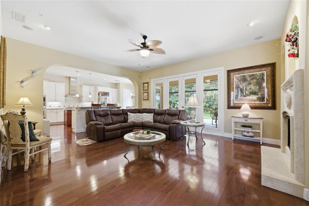315 BLUE WATER EDGE DRIVE — photo 16 of 60