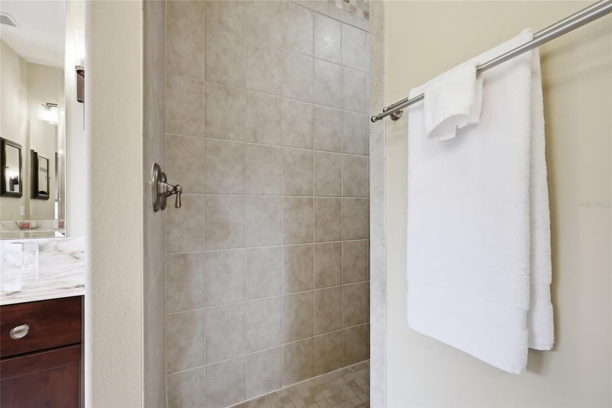 315 BLUE WATER EDGE DRIVE — photo 34 of 60
