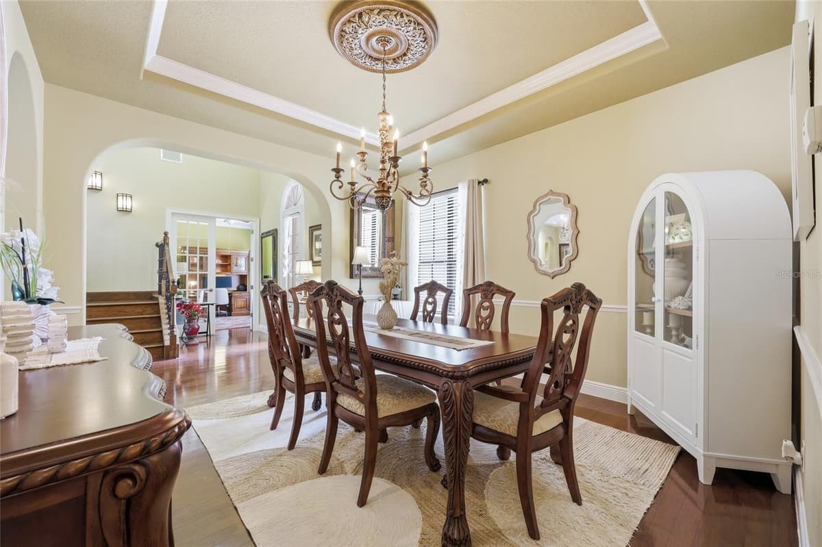 315 BLUE WATER EDGE DRIVE — photo 15 of 60
