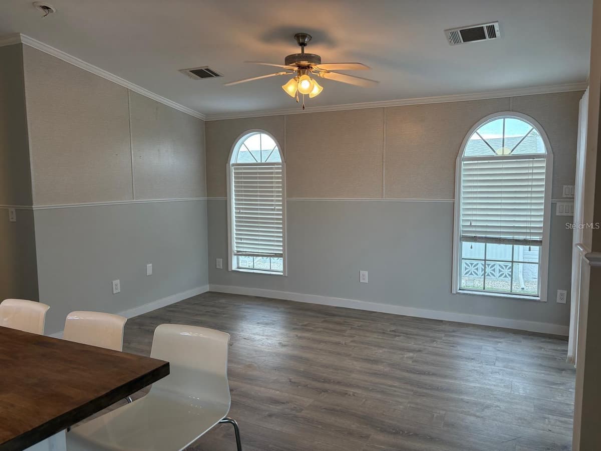 653 LOS ALTOS — photo 7 of 78