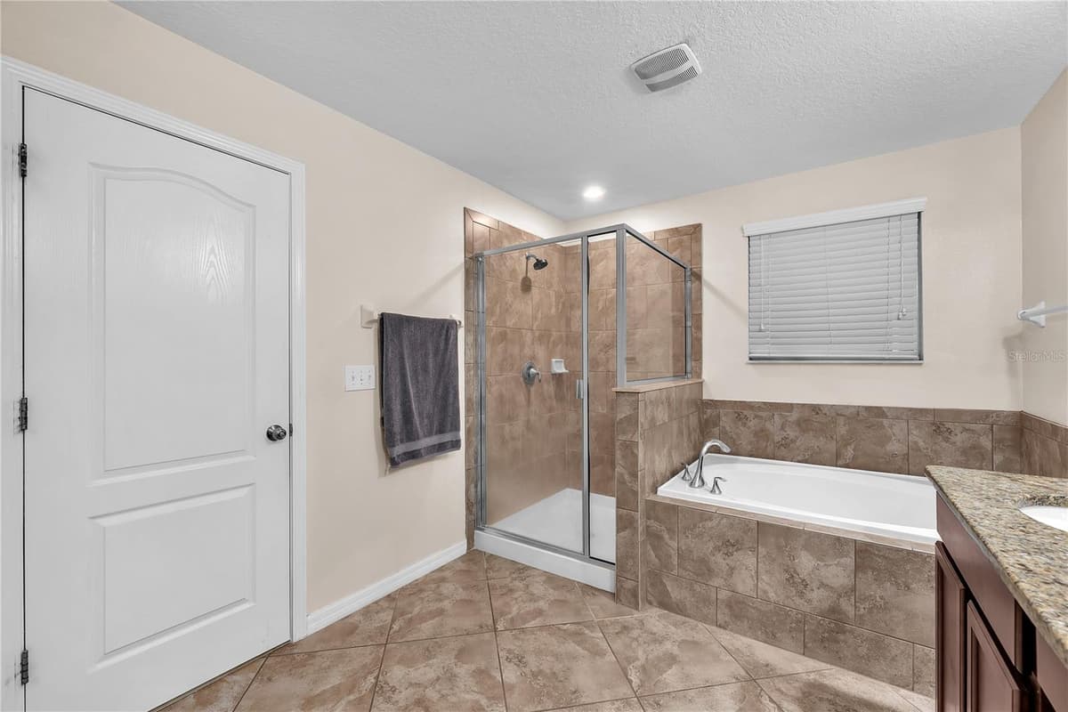 10921 RAINBOW PYRITE DRIVE — photo 19 of 37